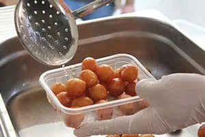 Stroj za fritule i mini krafnice s proširenim radnim stolom – SLM 300-3