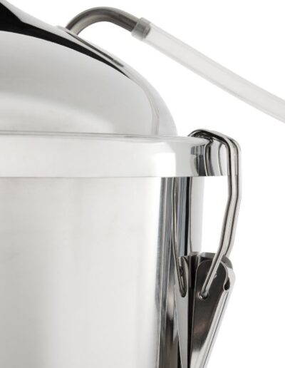 Detalj prihvata poklopca inox destilatora Herbomec 20 L